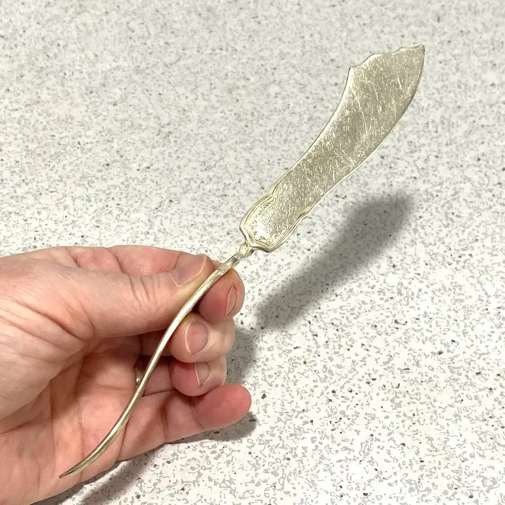 Antique Oneida Silver Twisted Handle Butter Knife Spreader Irving Garland 1916